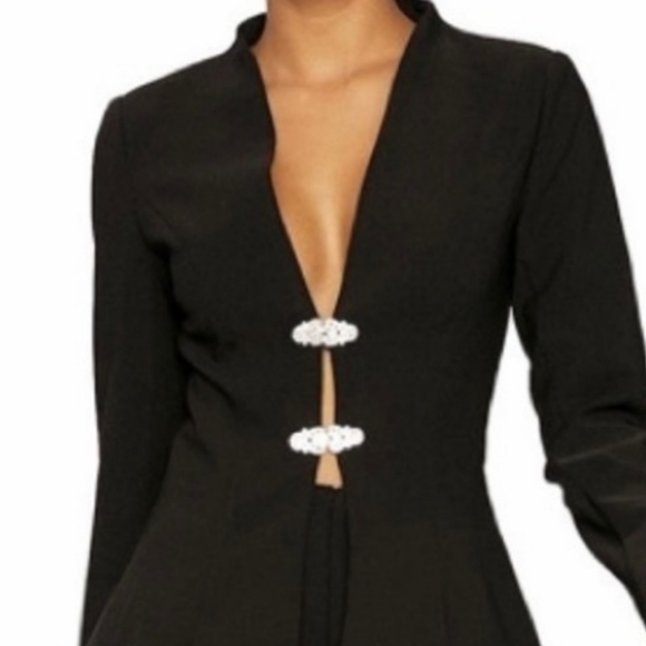 Blazer - Picture 2 of 5